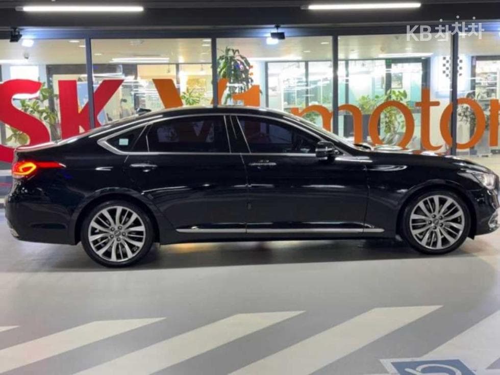 Genesis G803.3 GDI AWD Premium Luxury - 3