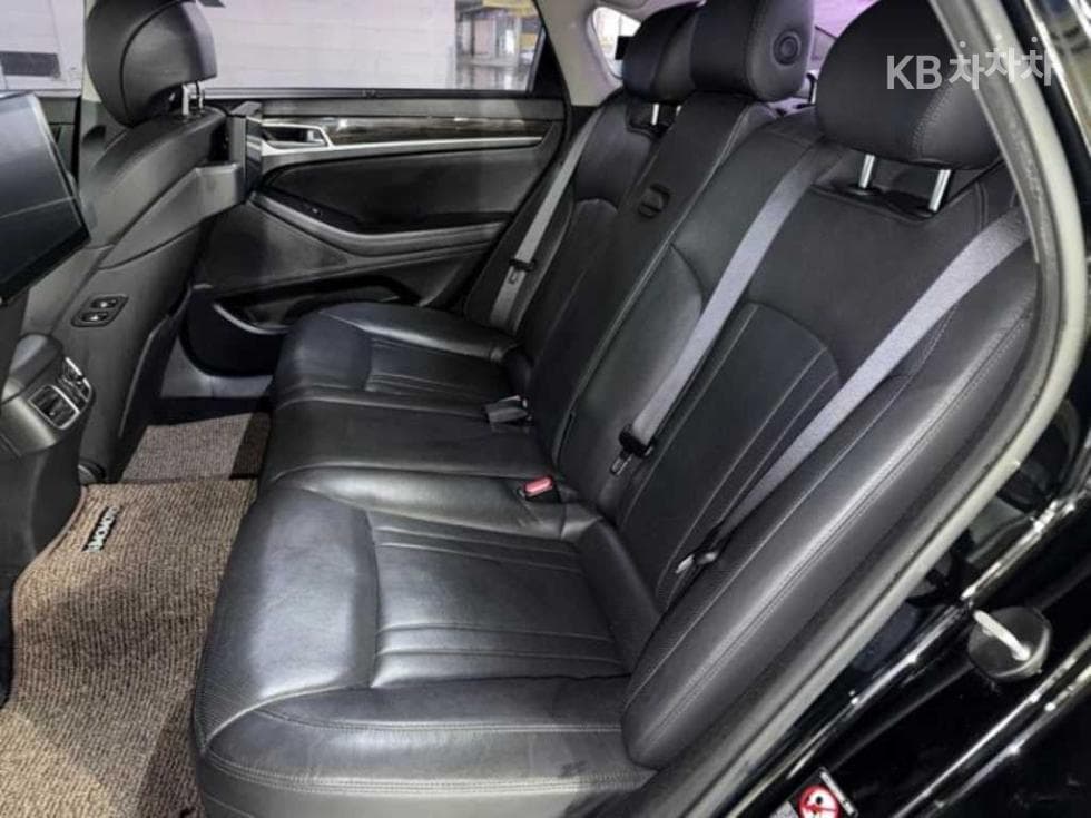 Genesis G803.3 GDI AWD Premium Luxury - 7