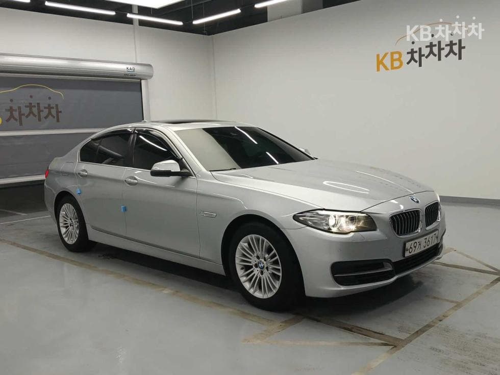 BMW 5 Series520d - 4