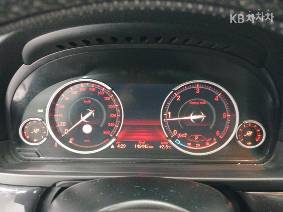 BMW 5 Series520d - 6