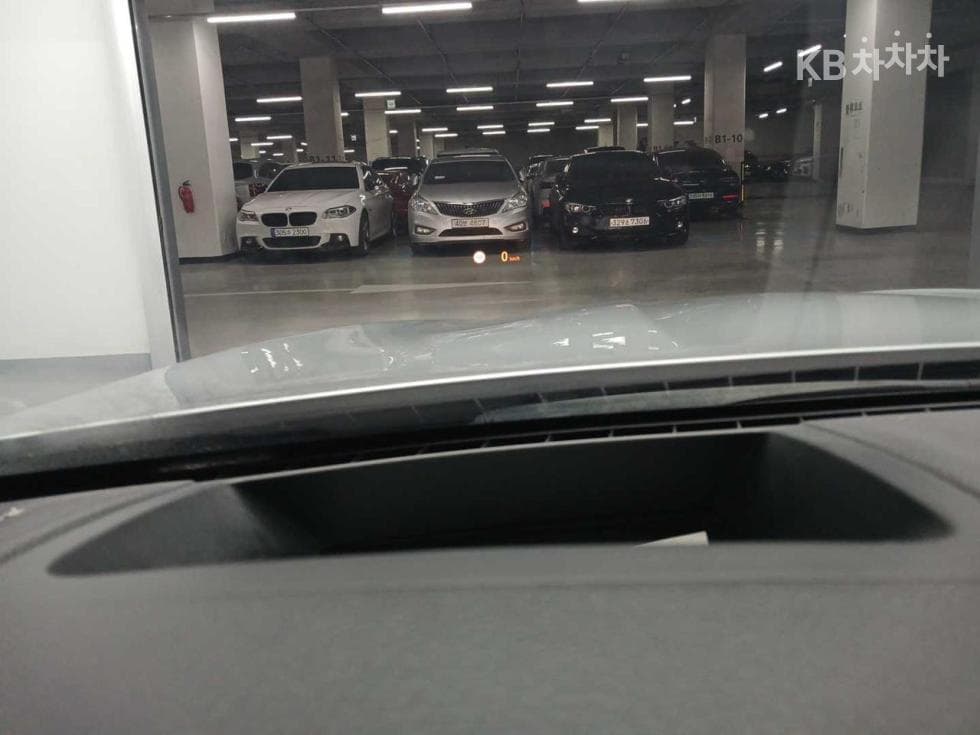 BMW 5 Series520d - 10