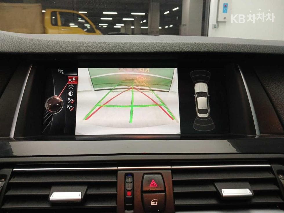 BMW 5 Series520d - 19