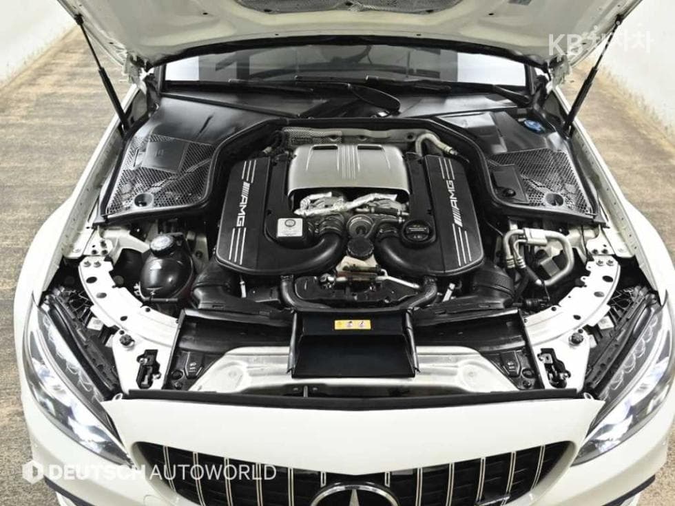 Mercedes-Benz The New (фейслифт) C-КласC63 AMG Cabriolet W205 - 6