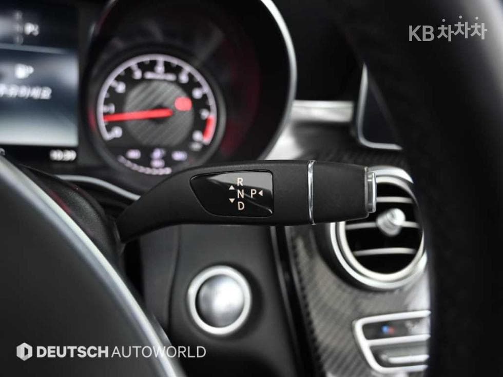 Mercedes-Benz The New (фейслифт) C-КласC63 AMG Cabriolet W205 - 9