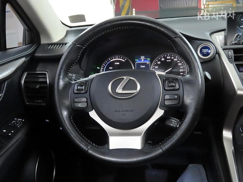 Lexus NX (Lexus SUV)300h Сюприм (висок клас) - 9