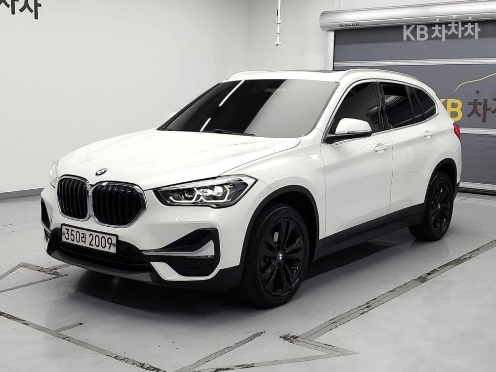 BMW X1 (F48) xDrive 18d Advantage - Image 1