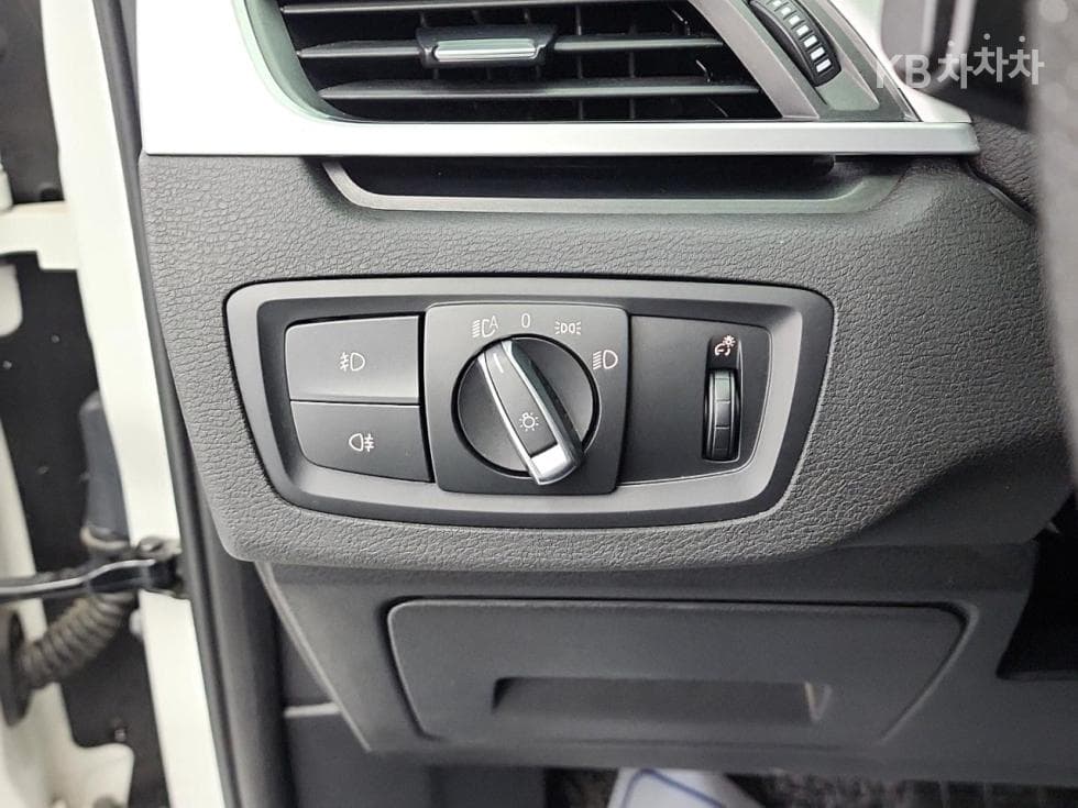 BMW X1 (F48)xDrive 18d Advantage - 20