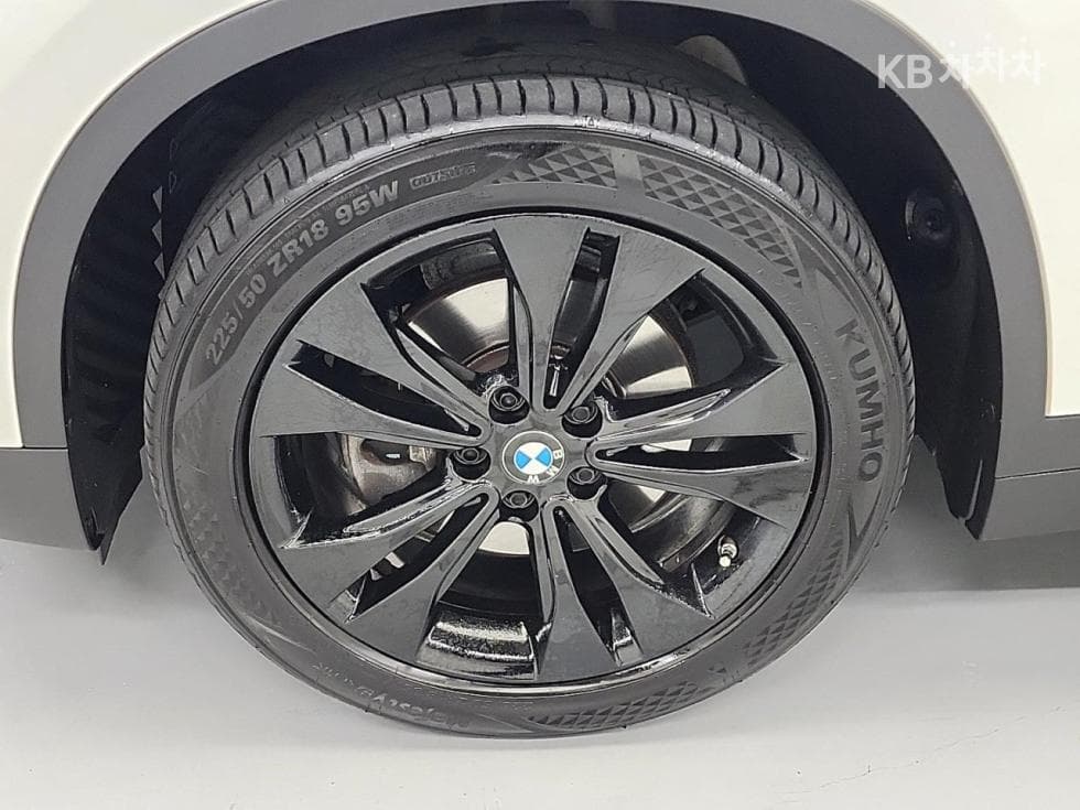 BMW X1 (F48)xDrive 18d Advantage - 23