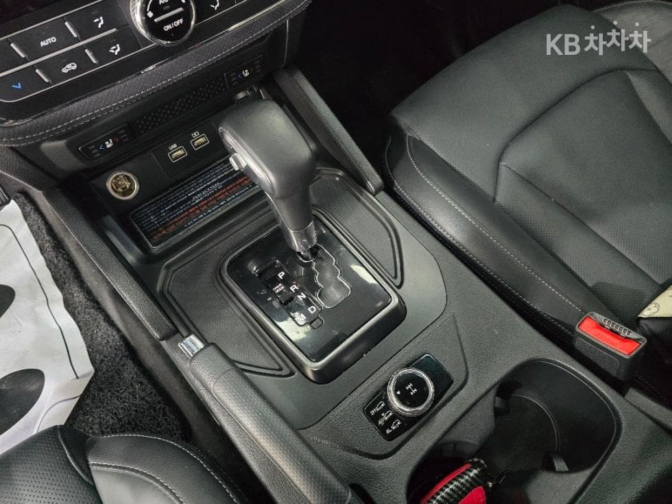 КейДжи Мобилити The New (фейслифт) Rexton 스포츠2.2 4x4 익스페디션 - 8