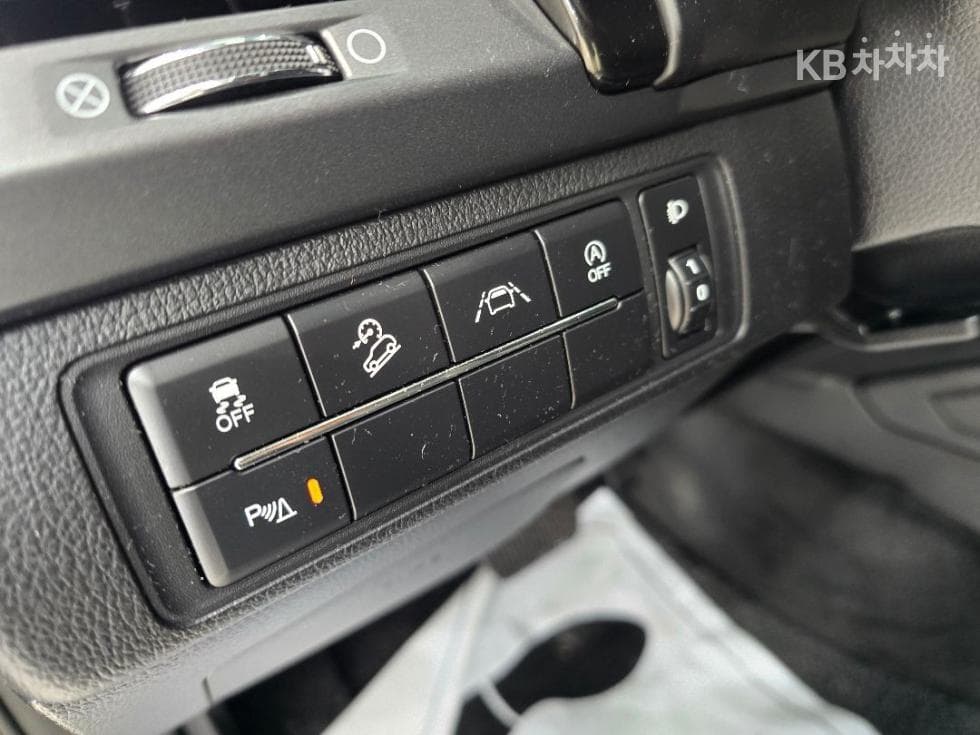 КейДжи Мобилити The New (фейслифт) Rexton 스포츠2.2 4x4 익스페디션 - 9