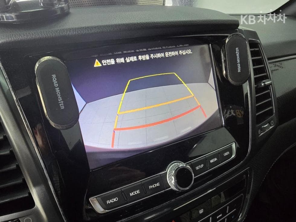 КейДжи Мобилити The New (фейслифт) Rexton 스포츠2.2 4x4 익스페디션 - 12