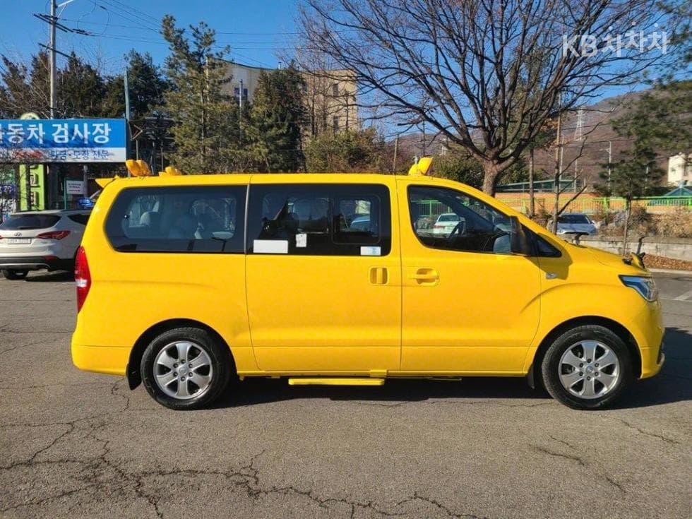 Hyundai The New (facelift) 그랜드 Star렉스LPi 어린이보호차 12-seater - 4