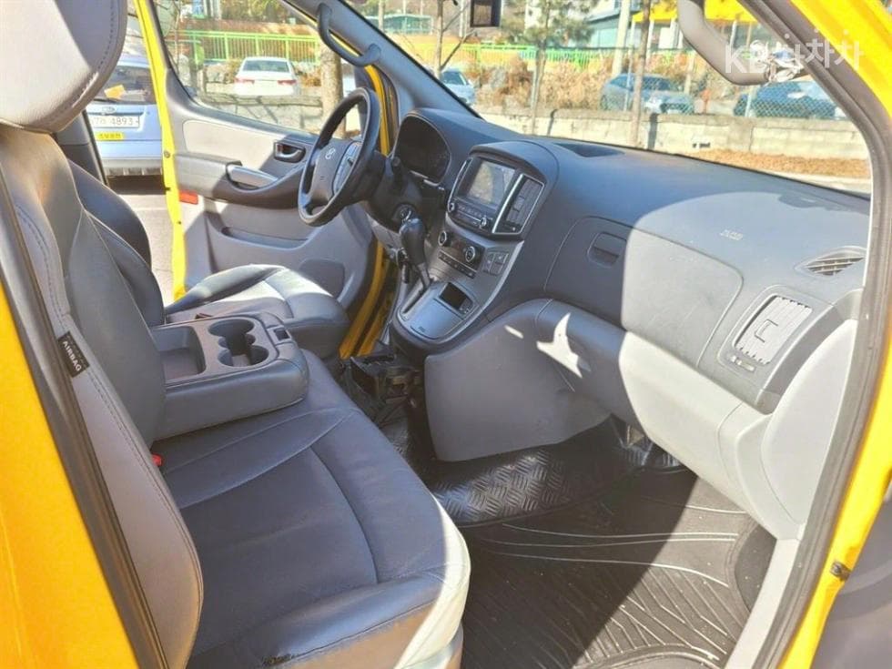 Hyundai The New (facelift) 그랜드 Star렉스LPi 어린이보호차 12-seater - 17