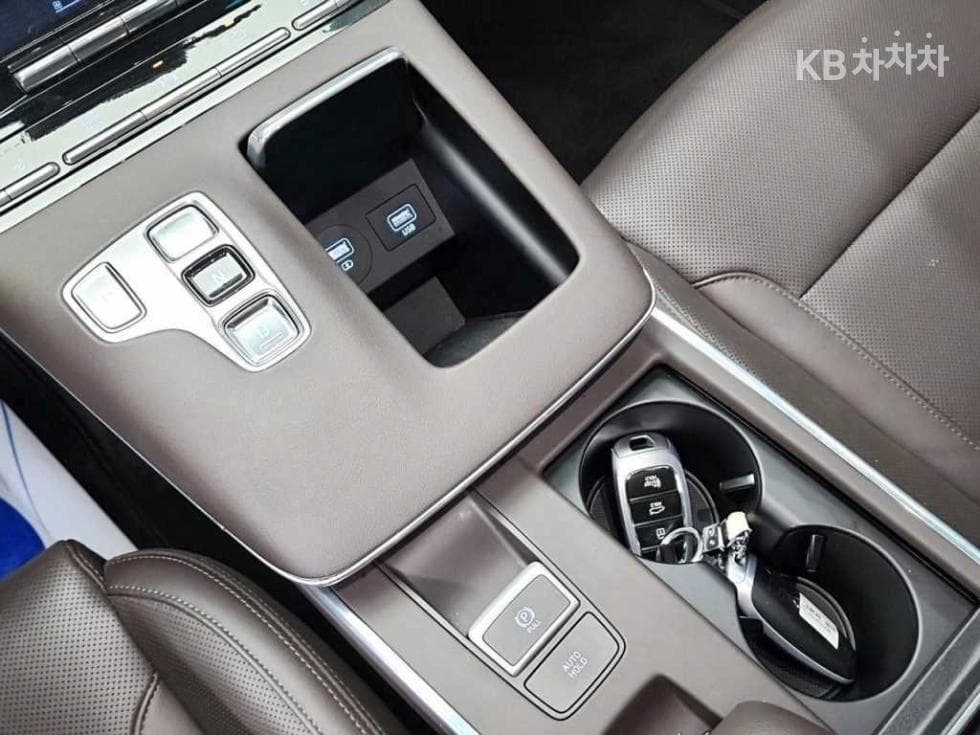 Хюндай The New (фейслифт) Grandeur (Azera)2.5 Premium - 8