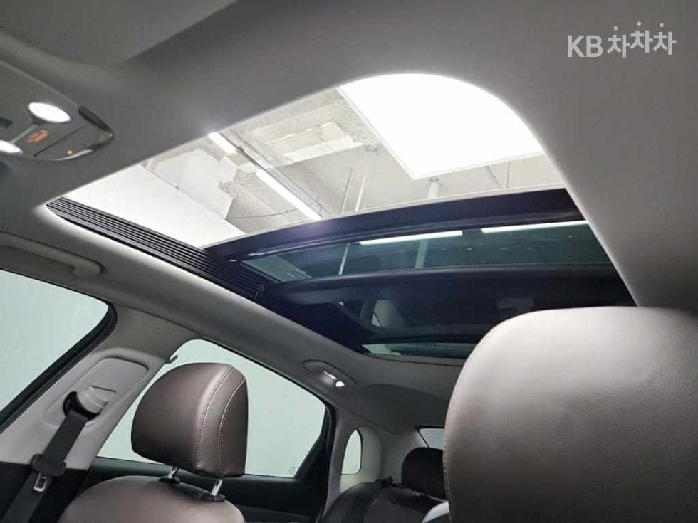 Хюндай The New (фейслифт) Grandeur (Azera)2.5 Premium - 16