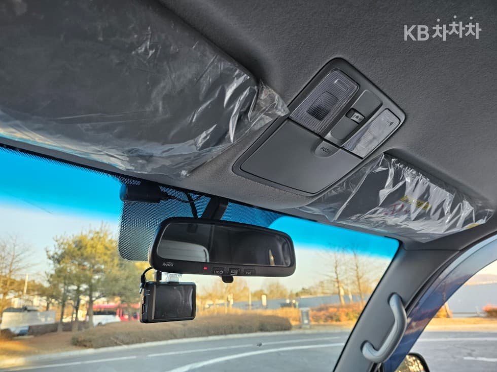 Киа The New (фейслифт) Бонго 3 (лек)냉동Товарна надстройка차 1.2Тон 표준형 Королевска кабина Удължено междуосие GL - 15