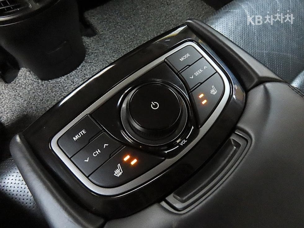 Hyundai Grandeur (Azera)HGLPG HG300 Rental car Modern - 18