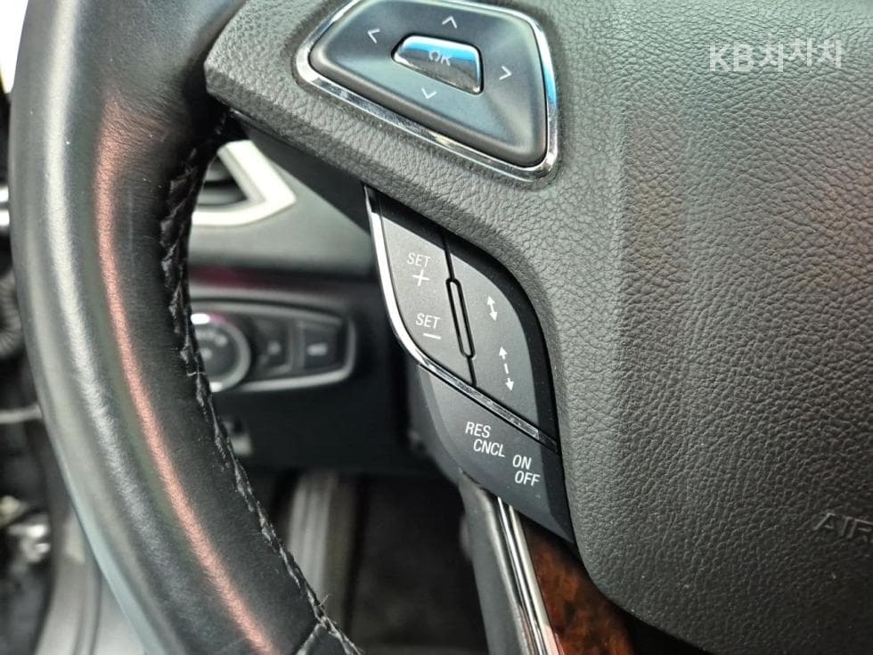 링컨 MKZ3.5 AWD - 14