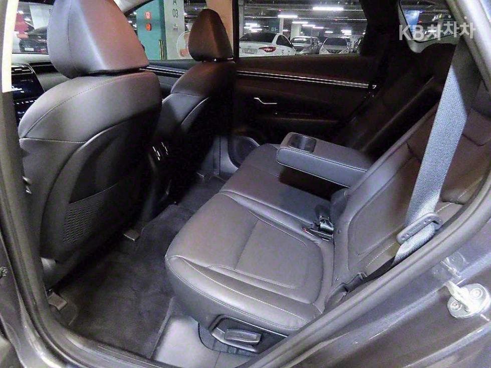 Hyundai The All New Tucson(NX (Lexus SUV)4)Diesel 2.0 2WD Premium - 7