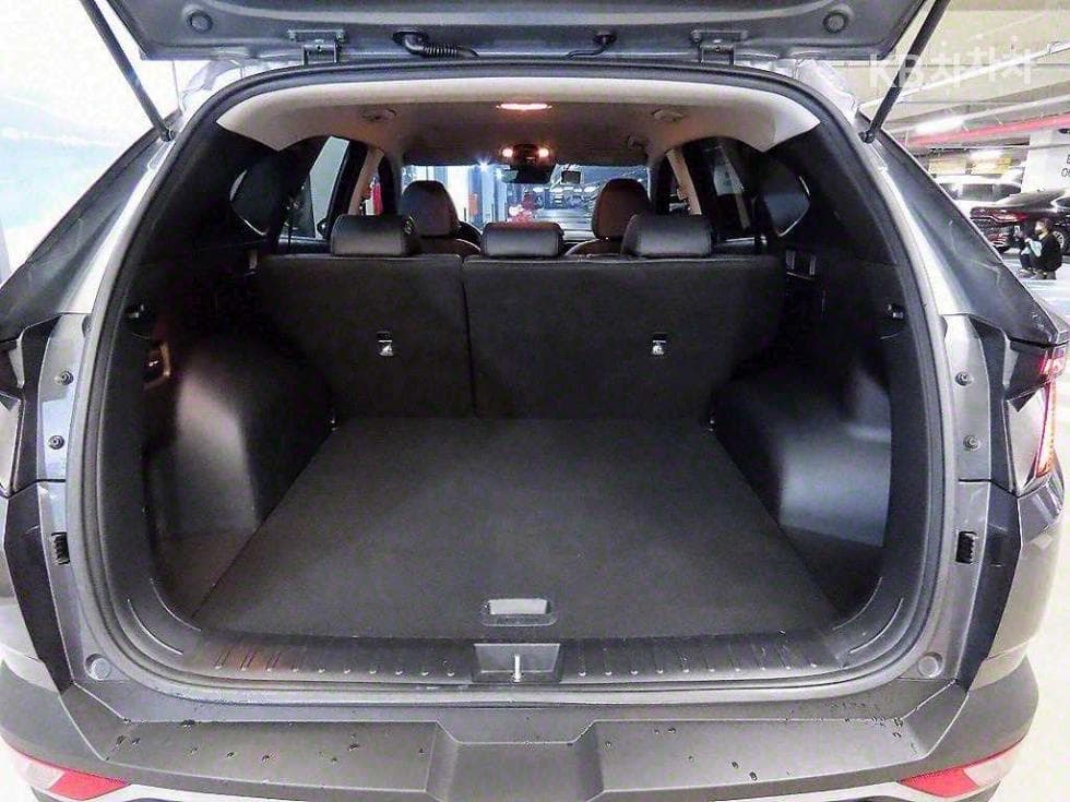 Hyundai The All New Tucson(NX (Lexus SUV)4)Diesel 2.0 2WD Premium - 18
