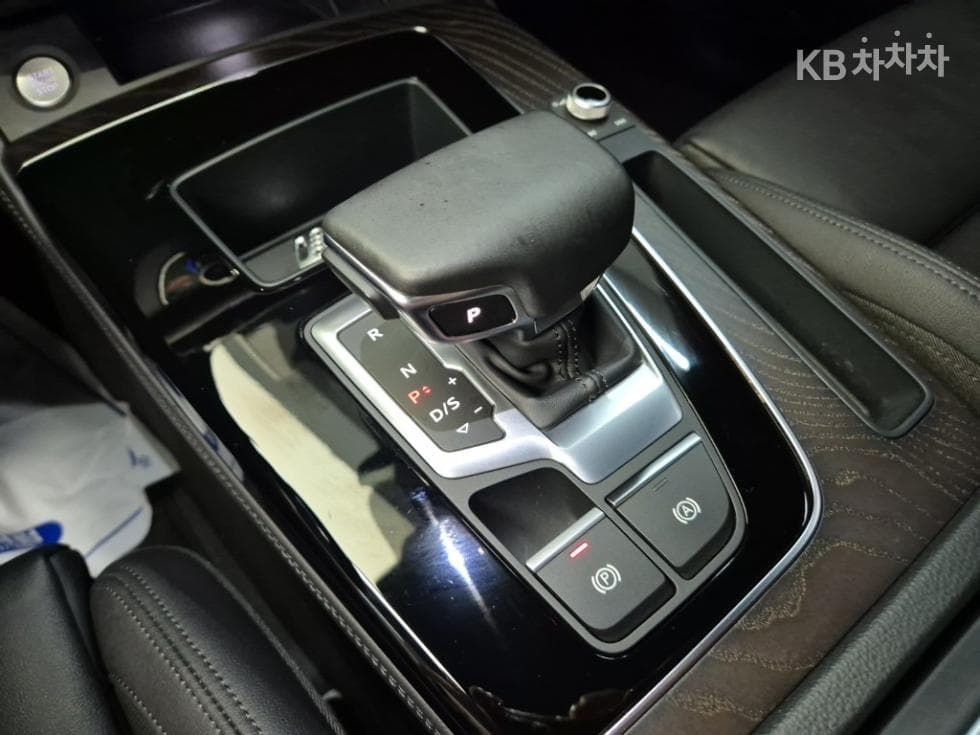 Audi The New Q5(FY)40 Turbo Diesel Injection quattro Sportback Premium - 8