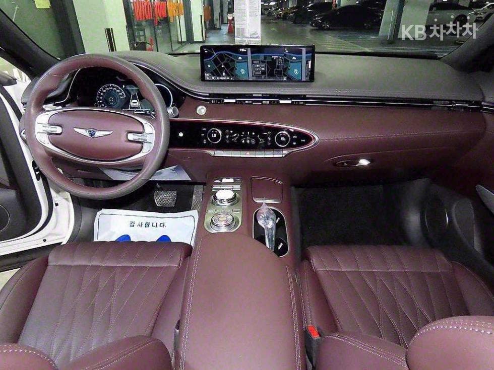 Genesis GV70Gasoline 2.5T AWD - 10