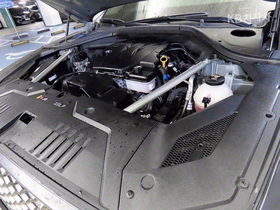 Genesis GV70Gasoline 2.5T AWD - 19
