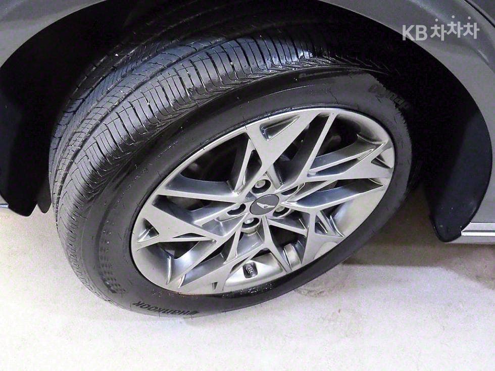 Genesis GV70Gasoline 2.5T AWD - 20