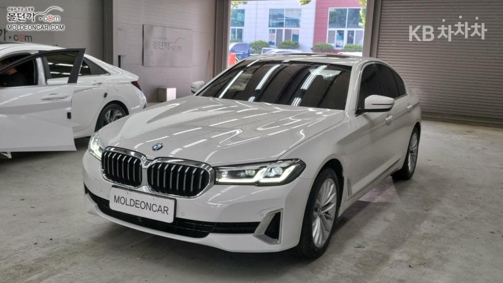 BMW 올Нов5 Серия (G30) 530i Luxury - Image 1