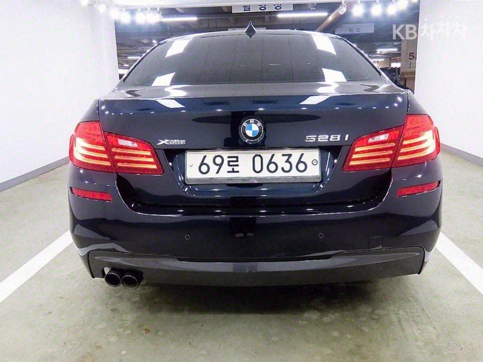 BMW Нов5 Серия528i xDrive M Air로 Динамичен F10 - 3