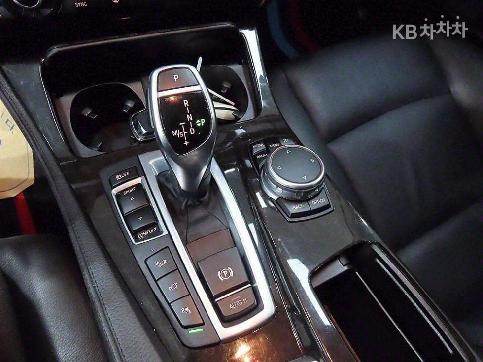 BMW Нов5 Серия528i xDrive M Air로 Динамичен F10 - 10