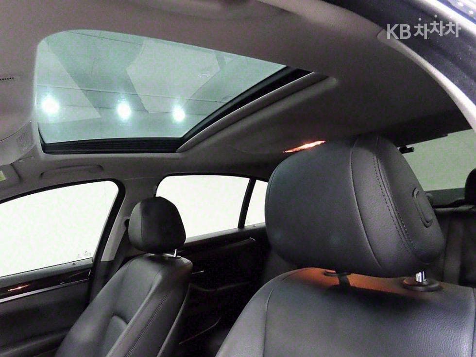 BMW Нов5 Серия528i xDrive M Air로 Динамичен F10 - 16