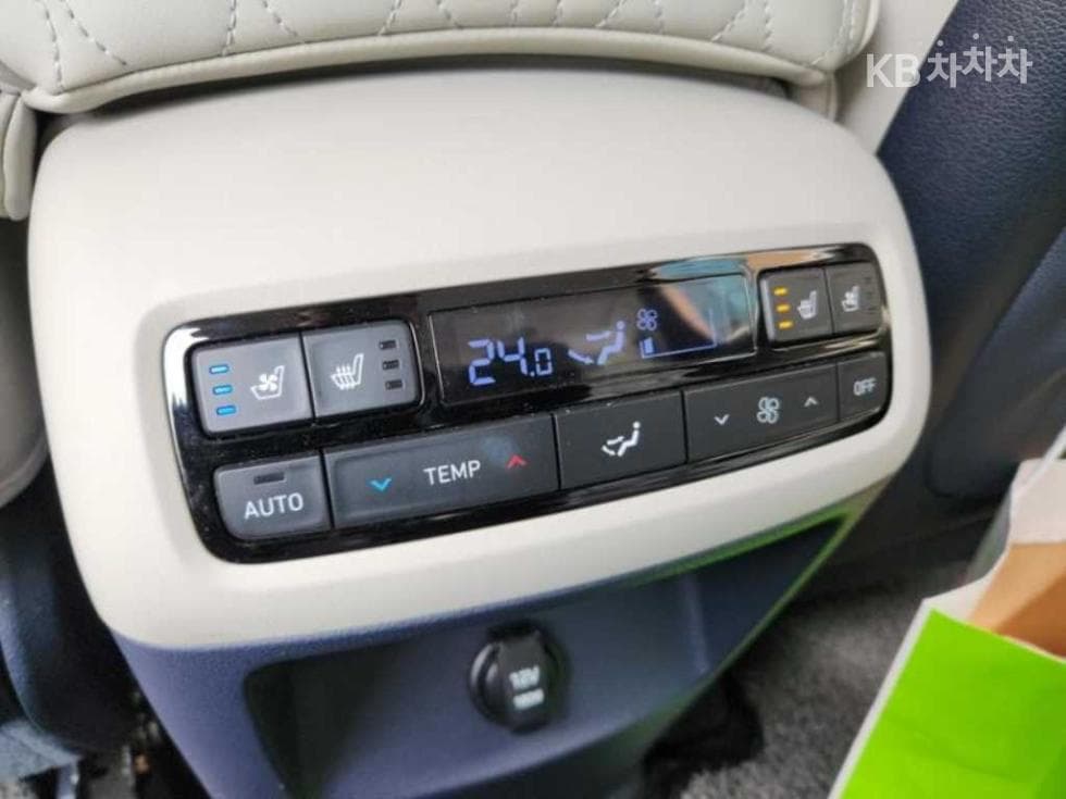 Hyundai Palisade2.2 Diesel 7-seater (Limousine) AWD Prestige - 6
