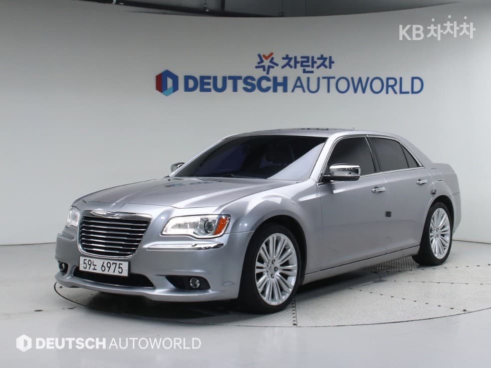 크라이슬러 The New (фейслифт) 300C 3.6 - Image 1