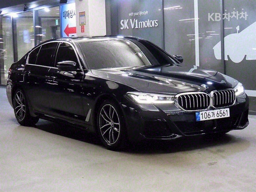 BMW 올New5 Series (G30) 520i M Sport - Image 1