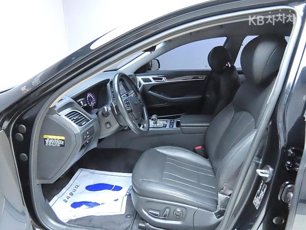 Genesis G803.3 GDI AWD Luxury - 10