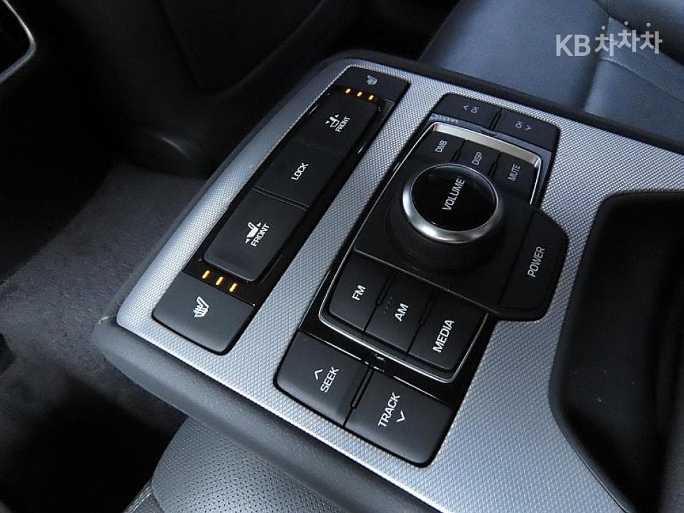 Genesis G803.3 GDI AWD Luxury - 18