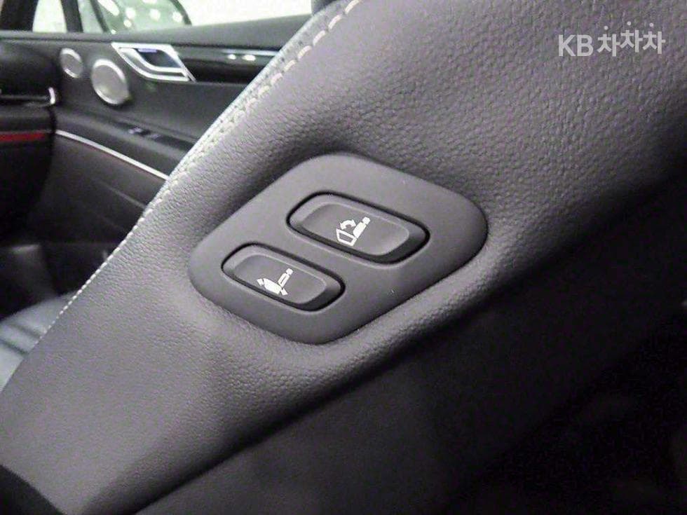 Genesis GV803.5 Turbo Gasoline AWD - 12
