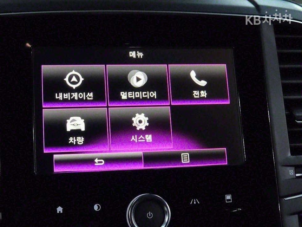 Renault Korea The New (facelift) QM62.0 GDe 2WD LE - 13