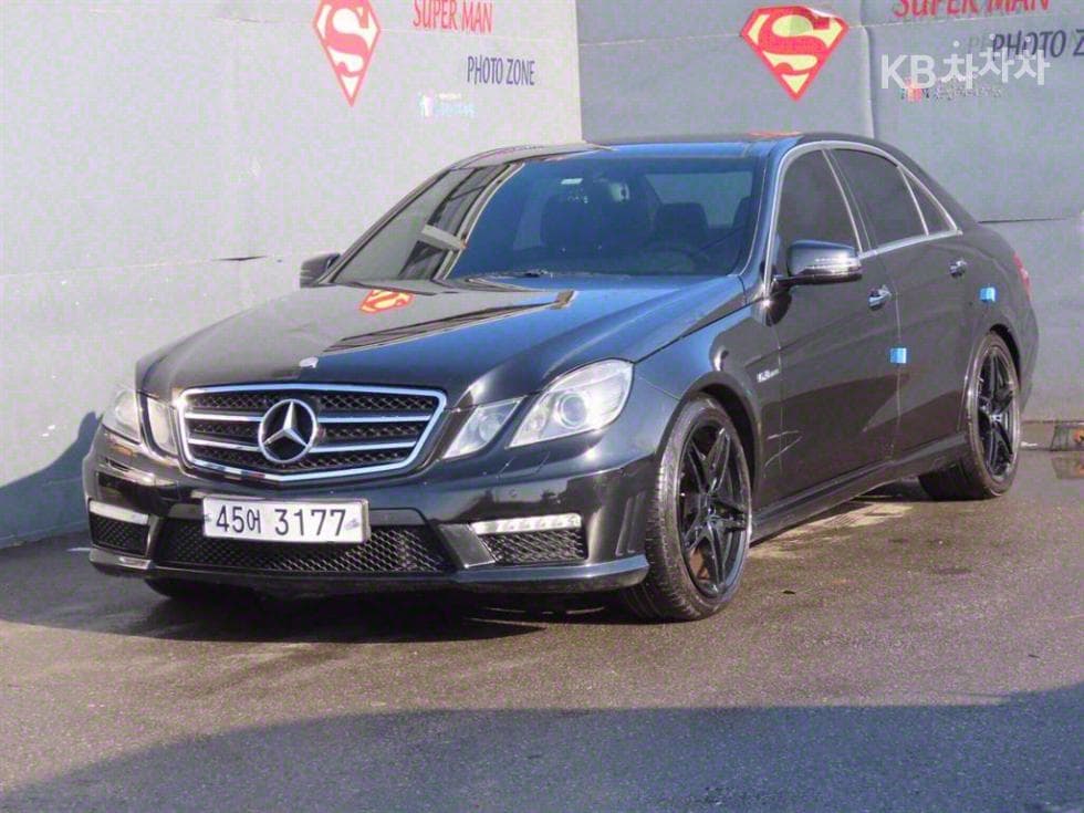Mercedes-Benz Нов E-Клас E63 AMG W212(09~) - Image 1