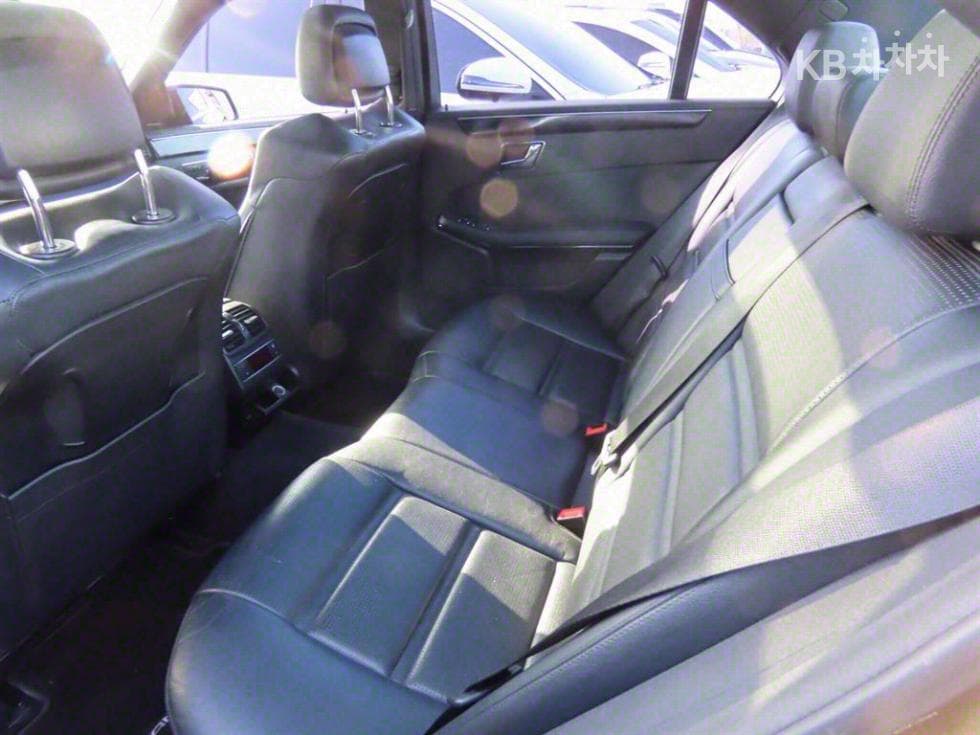 Mercedes-Benz Нов E-КласE63 AMG W212 - 5