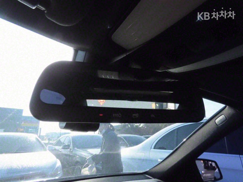 Mercedes-Benz Нов E-КласE63 AMG W212 - 12