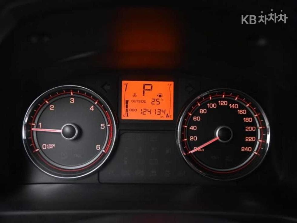 КейДжи Мобилити Нов Стил 코란도 C2.2 RX 2WD Висок клас - 8