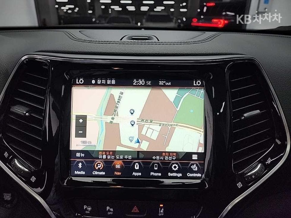 지프 체로키(KL)3.2 Бензин AWD Overland - 15