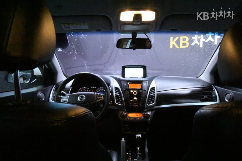 КейДжи Мобилити Нов코란도 C2.0 CVT (Безстепенна) 2WD Висок клас - 12