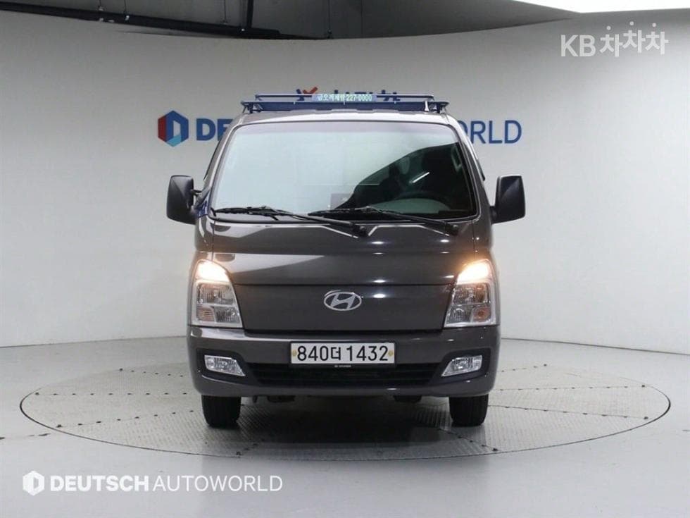 Hyundai Porter2 Super Cab LPG Hyundai - Image 3