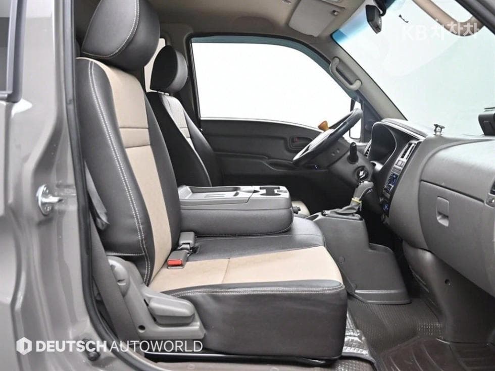 (840More1432)Hyundai Porter 2 Super Cab LPG Hyundai - 10