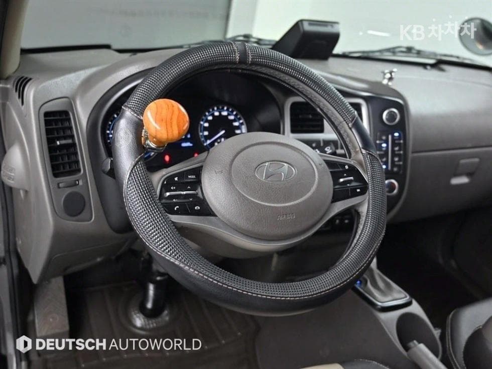 (840More1432)Hyundai Porter 2 Super Cab LPG Hyundai - 13