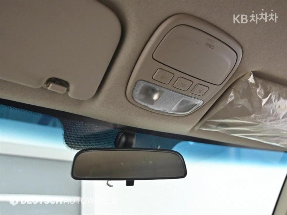 (840More1432)Hyundai Porter 2 Super Cab LPG Hyundai - 19