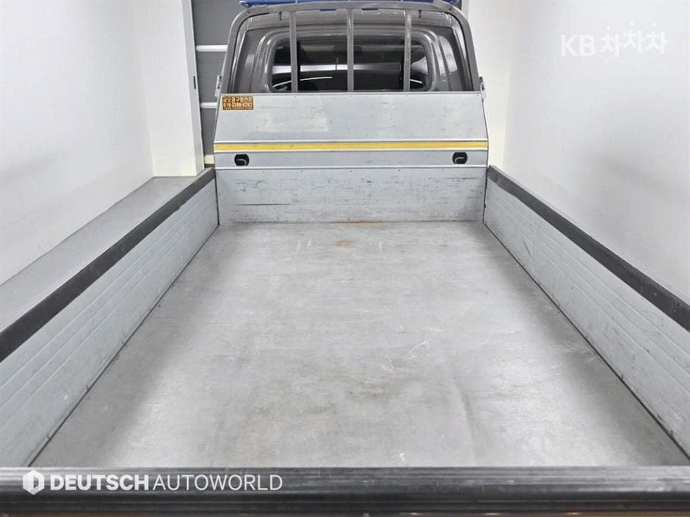 (840More1432)Hyundai Porter 2 Super Cab LPG Hyundai - 20